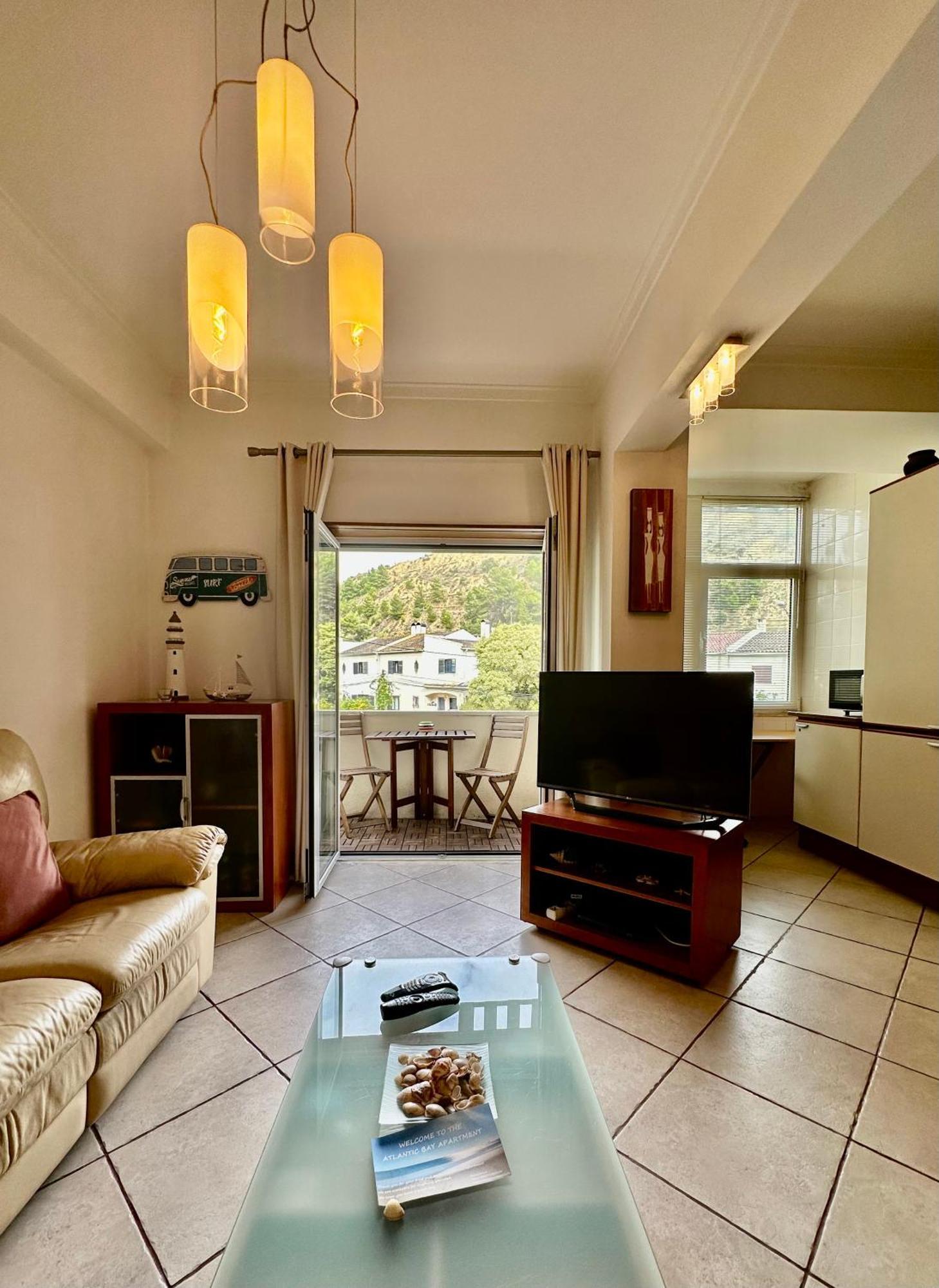 Atlantic Bay Apartment กอสตา ดา กาปาริกา ภายนอก รูปภาพ