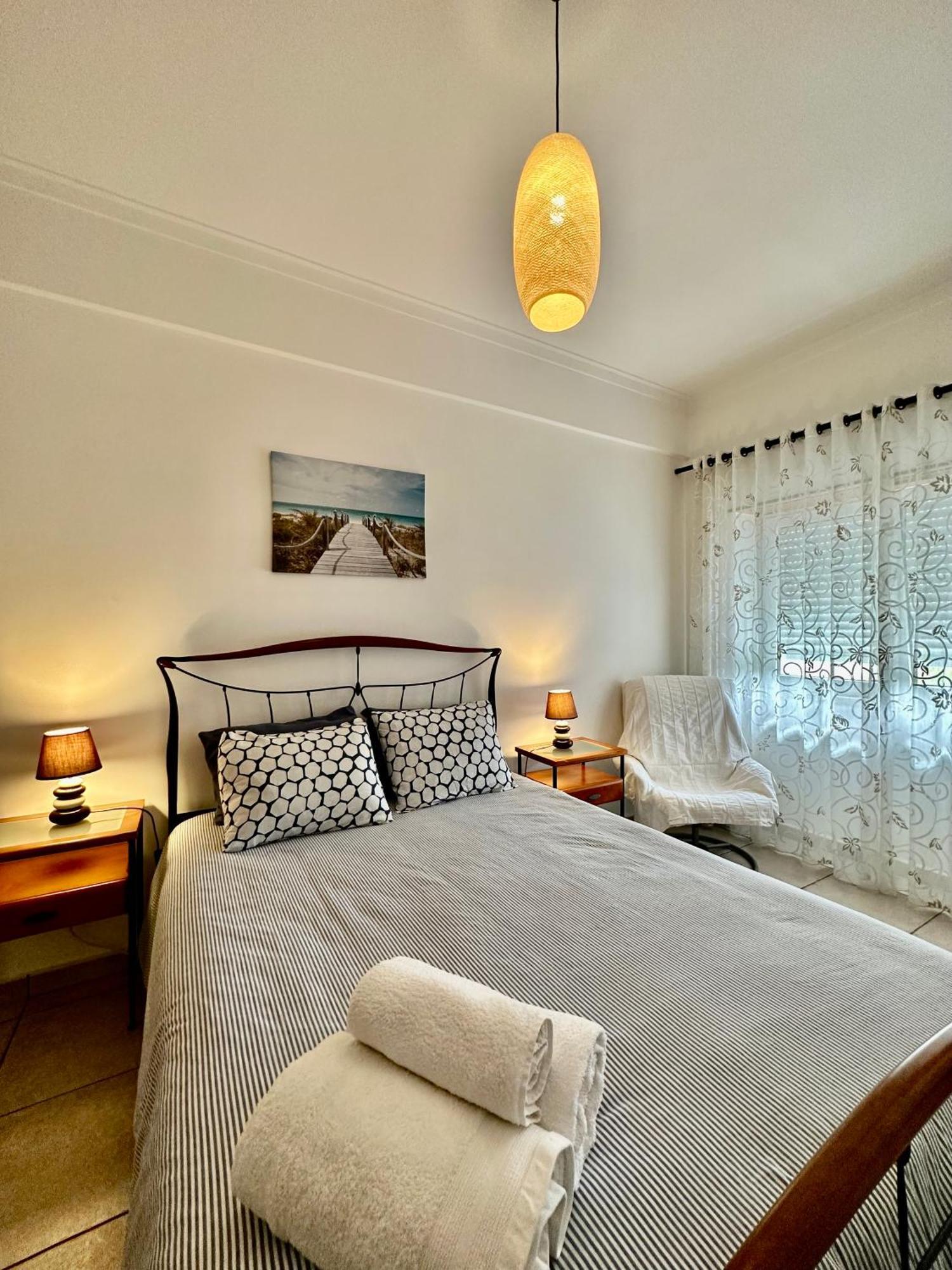 Atlantic Bay Apartment กอสตา ดา กาปาริกา ภายนอก รูปภาพ