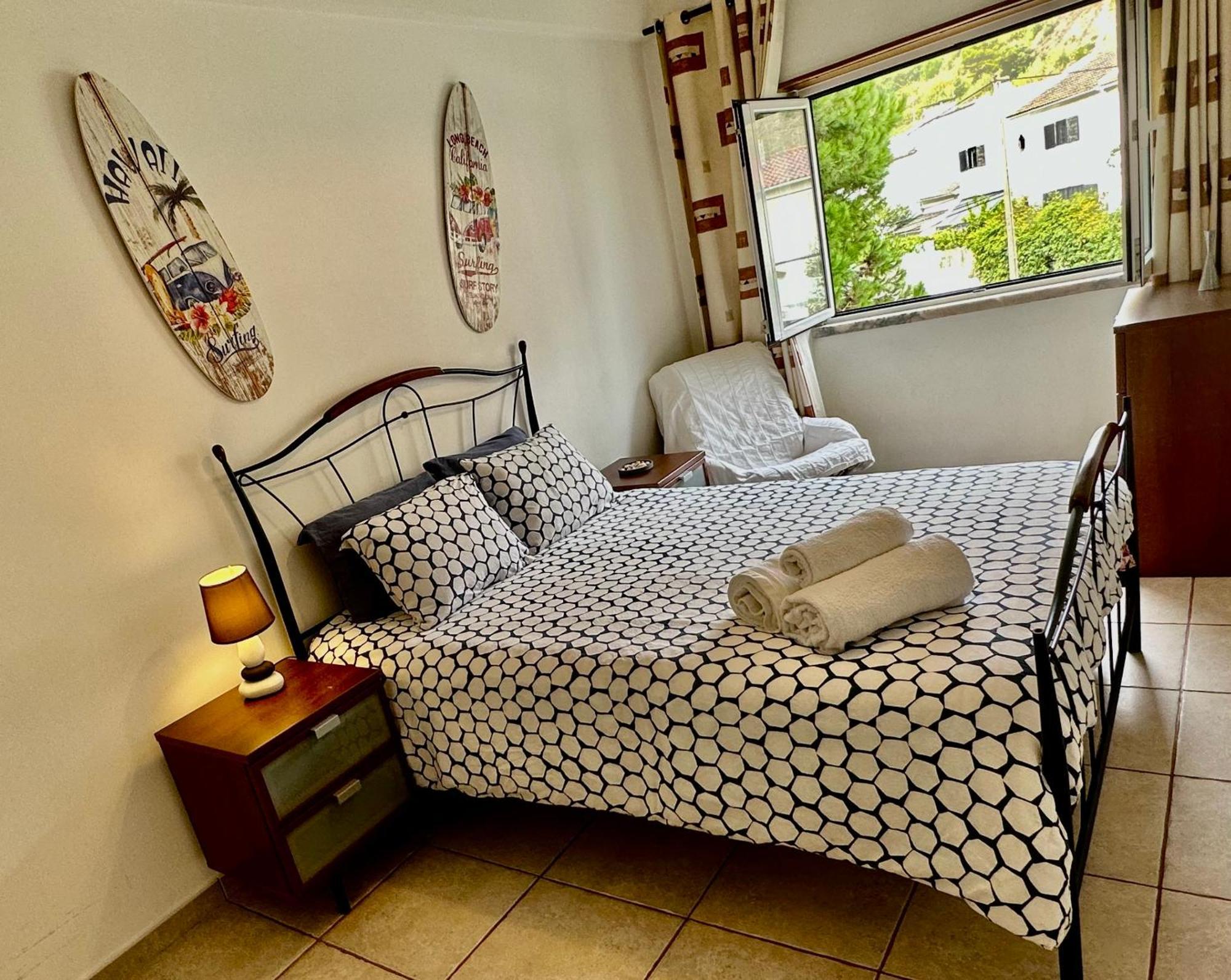 Atlantic Bay Apartment กอสตา ดา กาปาริกา ภายนอก รูปภาพ